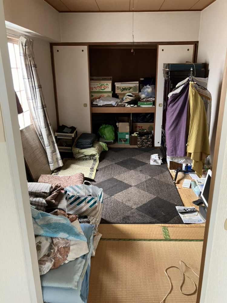 遺品整理前のお客様のお部屋